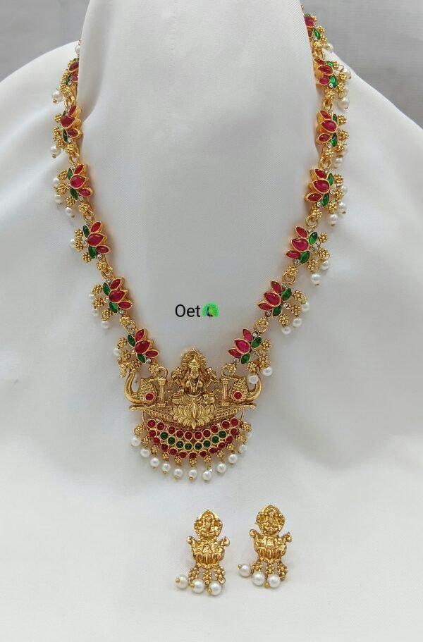 mahalaxmi haram with stones